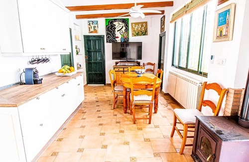 Marchena House | Holiday Home "Hacienda El Corchuelo en Marchena" with Pool, Garden & Wi-Fi