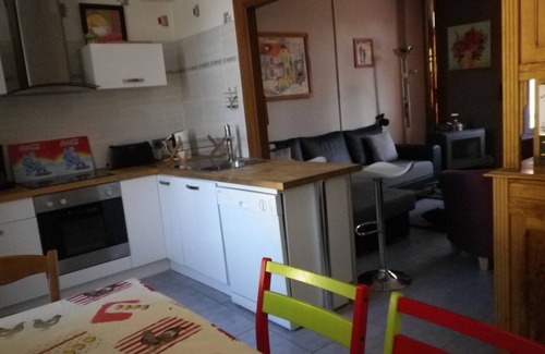 Prigonrieux House | Holiday Home in Bergerac - Private Pool, Garden, and Comfort for 8 People