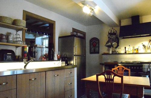 Gembes House | Holiday home in Bièvre near town center