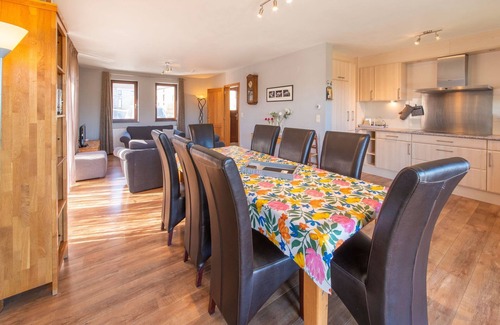 Borlon House | Holiday Home in Borlon with Terrace