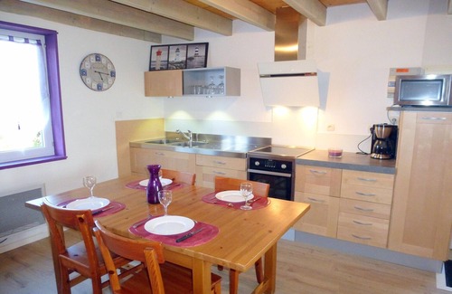 Cleder House | Holiday Home in Cléder near Amiets Beach