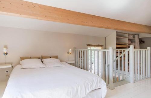 Sossais House | Holiday Home in Puygareau near Poitiers