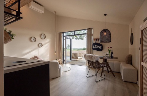 Gapinge House | Holiday Home in Gapinge near Middelburg