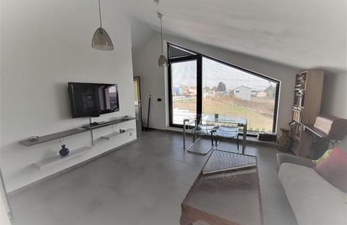 Lany House | Holiday Home in Kladno with Private Pool
