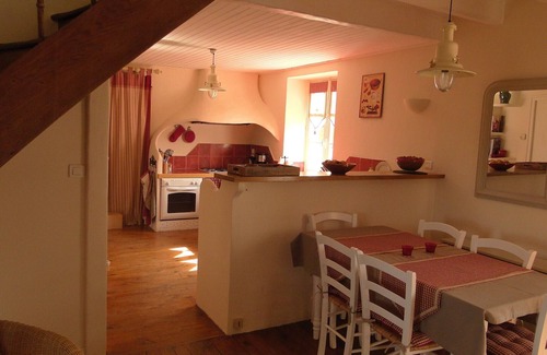 Le Bougayrou House | Holiday home in Lacave for 5 people (with heated swimming pool in 2023)