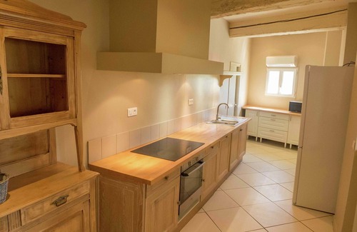 Loupia House | Holiday Home in Loupia with Private Pool