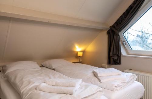 Bisselt House | Holiday Home in Mook near Mookerheide