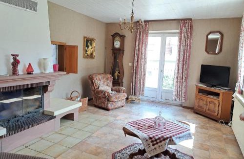 Reipertswiller House | Holiday Home in Reipertswiller near Castle