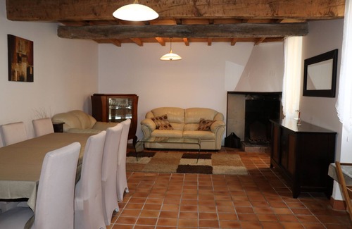 Verniolle House | Holiday home in the heart of the Village for 10 adults and 4 children max.