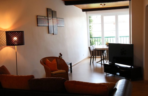 Verniolle House | Holiday home in the heart of the Village for 10 adults and 4 children max.