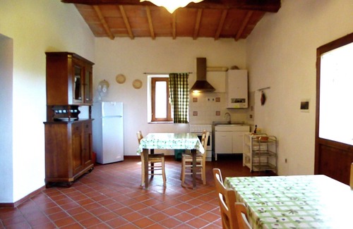 Saline di Volterra House | Holiday Home in Volterra with Pool and Views