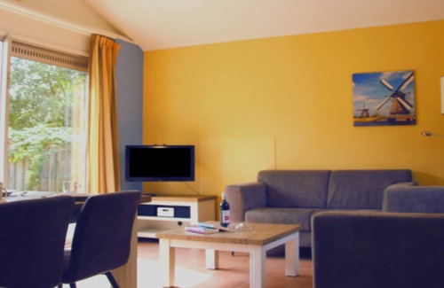 Zevenhuizen House | Holiday Home in Zevenhuizen with Sauna