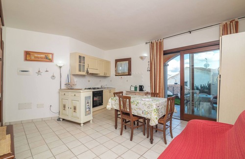 San Pasquale House | Holiday Home 'La Pavoncella' with Private Terrace