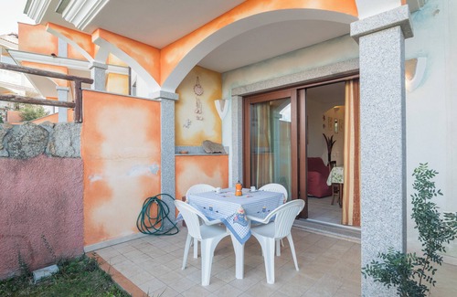 San Pasquale House | Holiday Home 'La Pavoncella' with Private Terrace