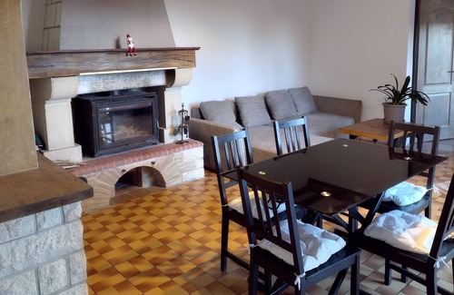 Bournel House | Holiday home near villereal large garden (pets welcome!)