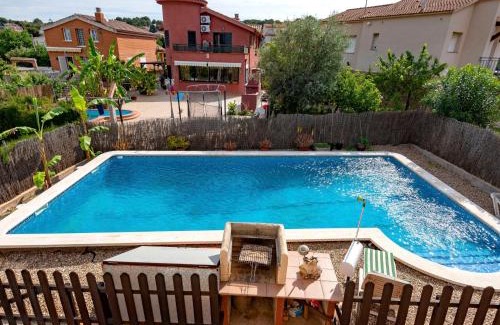 El Vendrell House | Holiday Home Oasis by Interhome