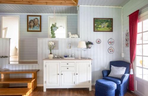 Tysnes House | Holiday Home Rødehuset by Interhome