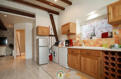 Arandon-Passins Cottage | Holiday Home 'Richon' with Private Terrace, Wi-Fi and Air Conditioning