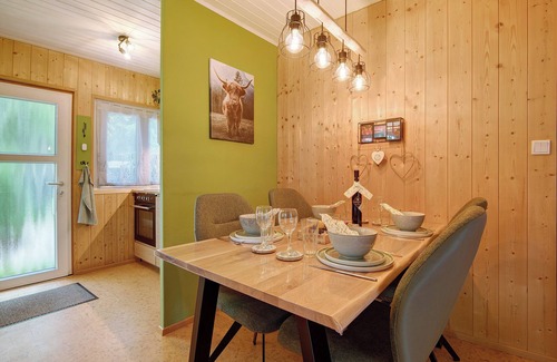 Neubau House | Holiday Home 'Sonnenpark 44' with Lake View, Private Terrace and Wi-Fi
