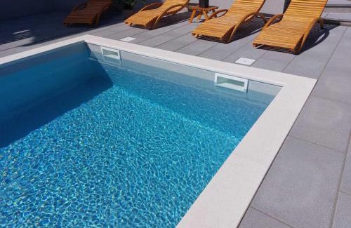 Cabar House | Holiday Home & Spa Kozji Vrh