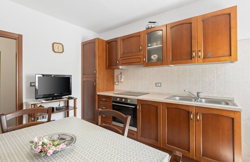 Scano di Montiferro House | Holiday Home 'Turre' with Wi-Fi and Air Conditioning