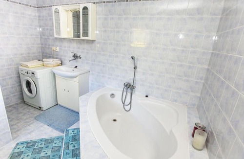 Tatobity House | Holiday Home Tatobity by Interhome