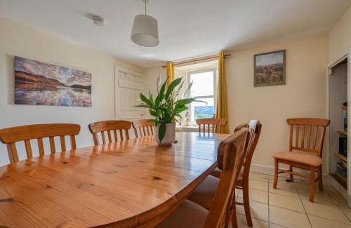 Balnain House | Holiday Home The Manor House by Interhome