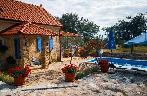 Oklaj House | Holiday Home Toma