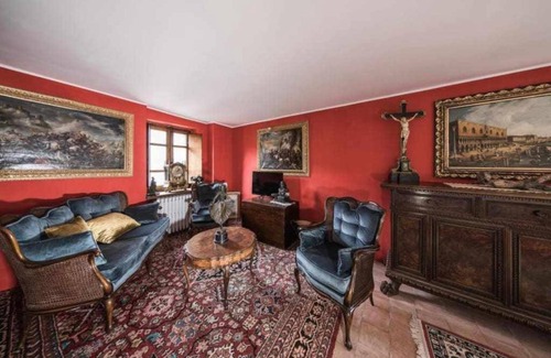 Bagnone House | Holiday Home 'Torre Del 1300 Un Atto Damore' with Mountain View, Wi-Fi and Air Conditioning
