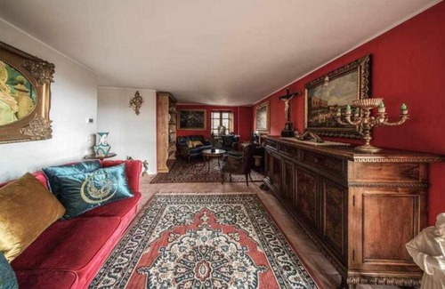 Bagnone House | Holiday Home 'Torre Del 1300 Un Atto Damore' with Mountain View, Wi-Fi and Air Conditioning