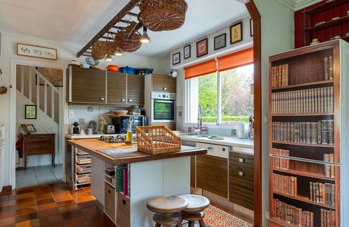 Saint-Nolff House | Holiday Home 'Ty Clafout' 2* with Private Terrace, Private Garden and Wi-Fi