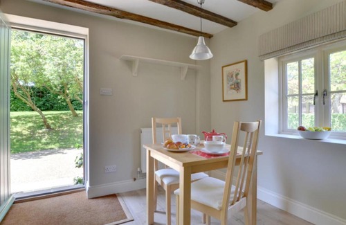 Leigh House | Holiday Home Valley View by Interhome