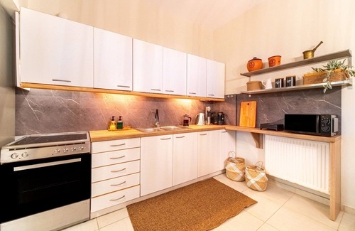 Lefkimmi House | Holiday Home 'Villa Depiros Corfu' with Private Terrace, Wi-Fi and Air Conditioning