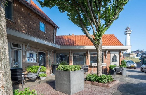 Egmond aan Zee House | Holiday home with terrace in the center of Egmond aan Zee