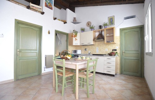 Pompeiana Apartment | Holiday home with 3 apartments with private garden with sea view and pool.