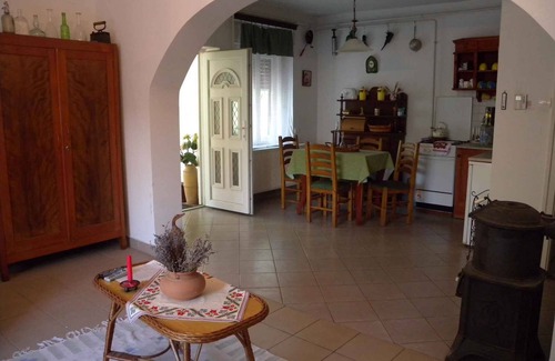 Siofok-Szabadifurdo House | Holiday home with covered terrace and grill
