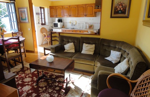 Praia das Macas Ski Chalet | Holiday home with garden, private heated pool, in Praia das Maçãs