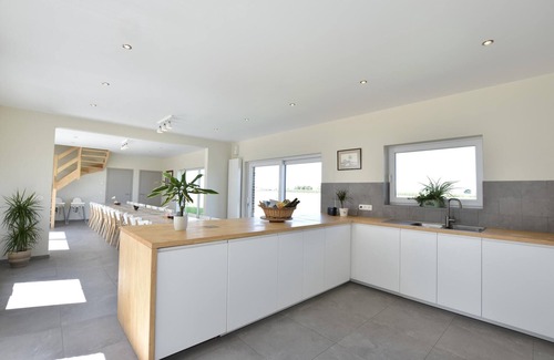 Poperinge Villa | Holiday Home with pond in Poperinge