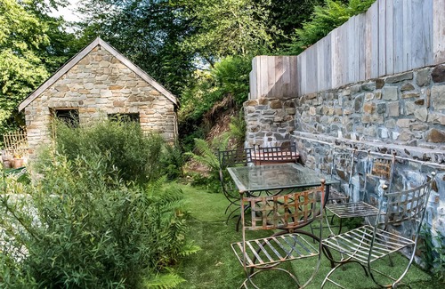 Ensival House | Holiday Home With Sauna and Swimming Pool