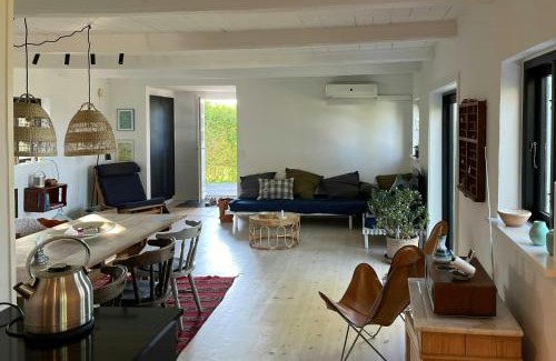 Mesinge House | Holiday Home With View Of Dalby Bay