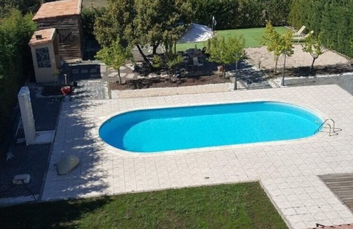 Zarzuela del Monte House | Holiday House, Weekends and Bridges