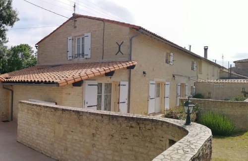 Prisse-la-Charriere House | Holiday house "La Marquise" 8 to 10 people
