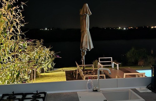 Balotesti House | Holiday house 5-10 min to Therme Bucharest and Airport