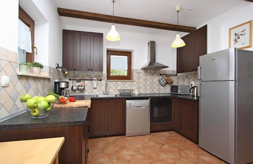 Cabrunici House | Holiday house Cabrunici for 1 - 8 persons with 4 bedrooms - Holiday home