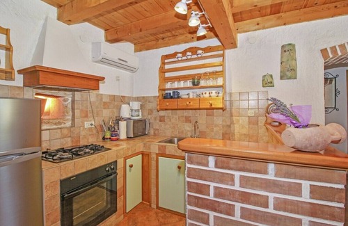 Cokuni House | Holiday house Dolores * fenced garden, private pool, BBQ, free WiFi