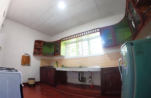 Dodanduwa House | Holiday house Hikkaduwa for 1 - 6 persons with 3 bedrooms - Holiday house