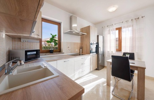 Brnobici House | Holiday house Kastelir for 1 - 6 persons with 2 bedrooms - Holiday house