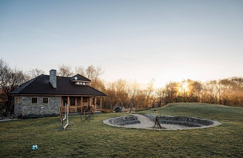 Zarnesti House | Holiday house Rîşnov for 1 - 2 persons - Holiday house