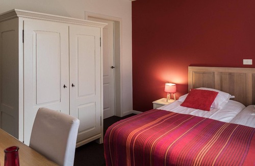 Rumbeke House | Holiday house Roeselare for 1 - 16 persons with 8 bedrooms - Holiday house