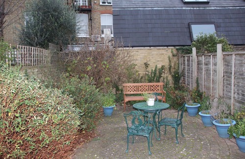 Twickenham Riverside House | Holiday house Twickenham for 1 - 6 persons with 3 bedrooms - Row house